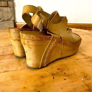 Pierre Dumas heels hardly worn